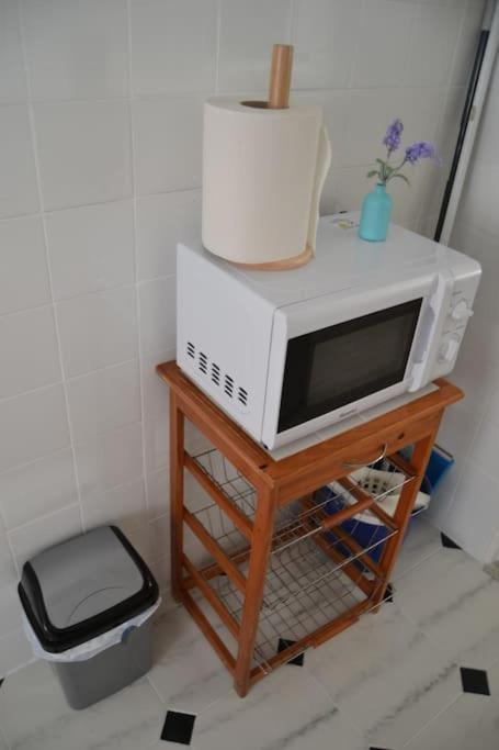 Cozy And Well Connected Apartment Seville Exterior photo